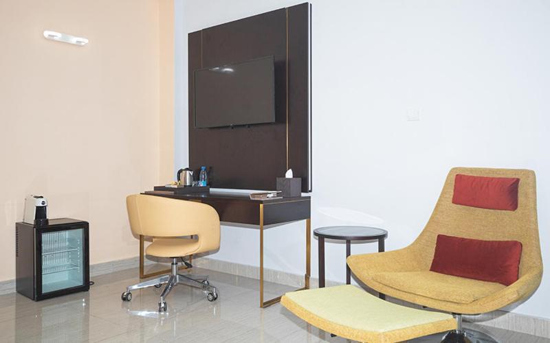 Hotel Le Figaro Douala Bagian luar foto