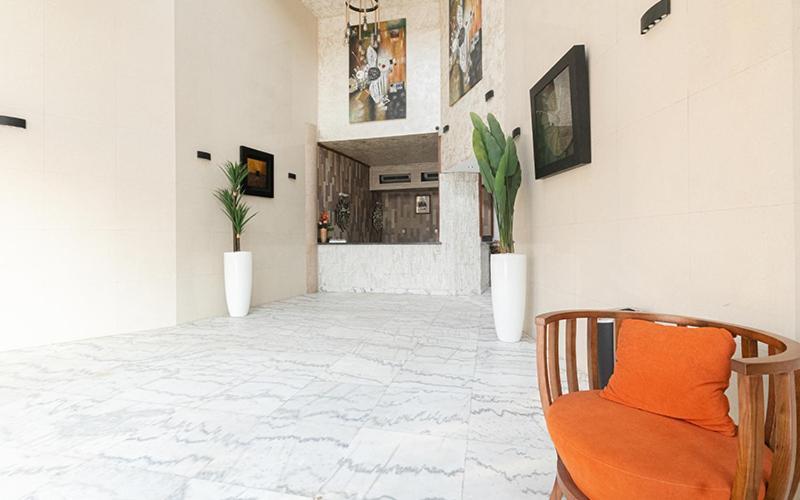 Hotel Le Figaro Douala Bagian luar foto