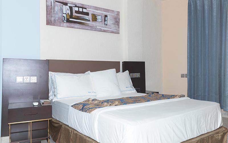 Hotel Le Figaro Douala Bagian luar foto